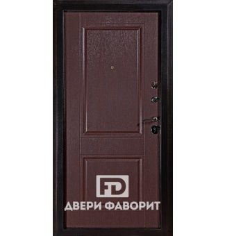 Парадная трехконтурная дверь в квартиру
