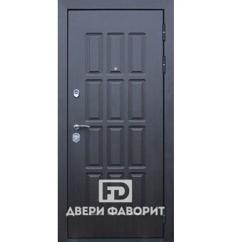 Дверь металлическая с отделкой МДФ черного цвета